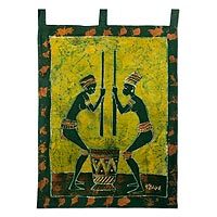 Colgante de pared de batik de algodón, 'Abaa Ye Nii' - Colgante de pared de batik de algodón de comercio justo