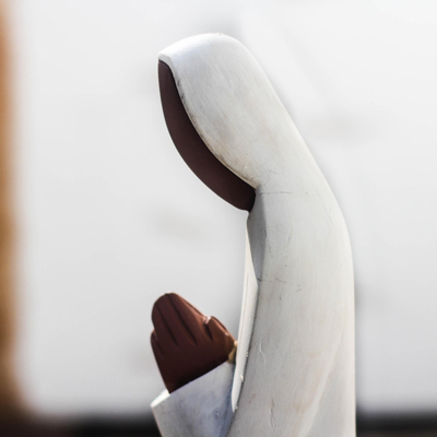 Holzskulptur - Halbgestresste Maria-Skulptur aus Sese-Holz aus Ghana