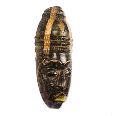 Afrikanische Holzmaske, „Hutträger“ – Schwarz-beige afrikanische Holzmaske aus Ghana