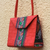 Umhängetasche aus Baumwolle und Kunstleder, 'Geranium Rebe'. - Umhängetasche aus Baumwolle und Kunstleder in Geranium aus Ghana