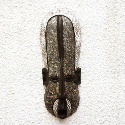 Afrikanische Holzmaske - Afrikanische Holzmaske in Grau, hergestellt in Ghana