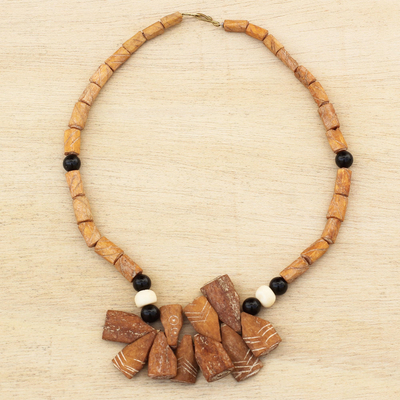 Collar con colgante de cuentas de ónix y hueso de vaca en batik - Collar colgante con cuentas de ónix y hueso de Batik de Ghana