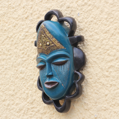 Máscara de madera africana - Máscara africana de madera de Sese azul y latón de Ghana