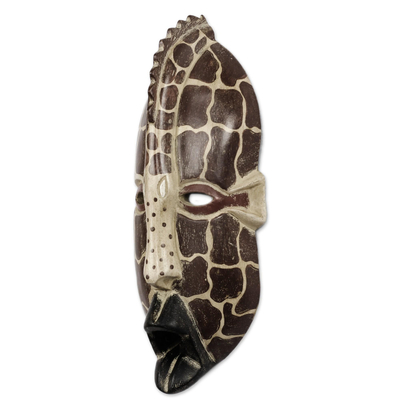 Afrikanische Holzmaske - Afrikanische Sese-Holzmaske mit Giraffenmotiv aus Ghana