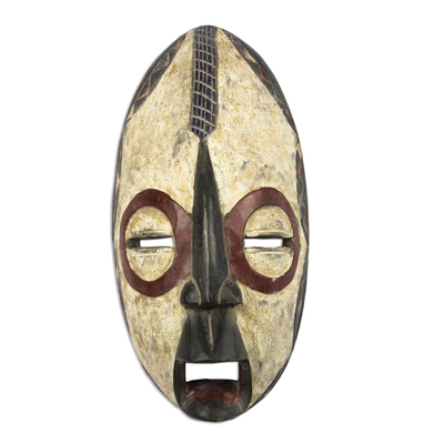 Afrikanische Holzmaske, 'Beige Yoruba' - Rustikale afrikanische Holzmaske im Yoruba-Stil in Beige aus Ghana