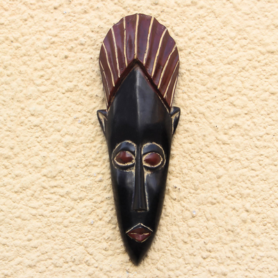 Afrikanische Holzmaske – Schwarze und rote afrikanische Holzmaske aus Ghana