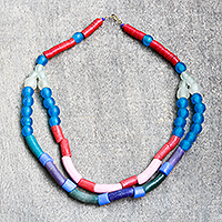 Collar de hilo con cuentas de vidrio reciclado, 'Nuku Color' - Collar colorido con hilo de cuentas de vidrio reciclado de Ghana