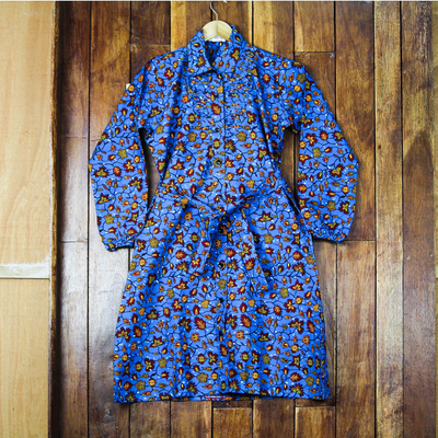 Vestido camisero de algodón - Vestido camisero de algodón con motivo Vine en azul celeste de Ghana