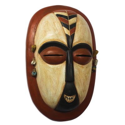 Máscara de madera africana, 'Duma' - Máscara Duman de madera africana tallada a mano de Ghana