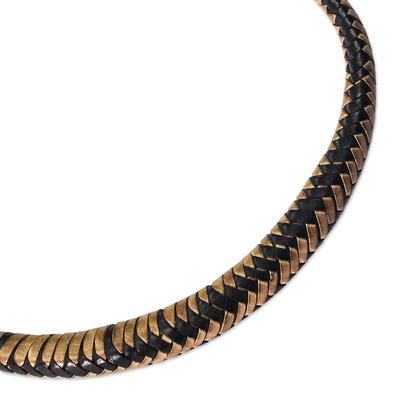 Collar de cuero trenzado - Collar de cuero trenzado a mano negro y marrón de Ghana