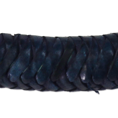 Halskette aus geflochtenem Leder - Geflochtene Lederhalskette in Blau aus Ghana