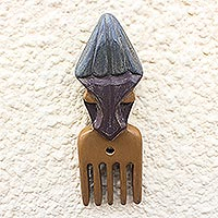 Máscara de madera africana, 'Gyau Atiko' - Máscara de madera de Ofram africana tallada a mano