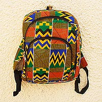 Baumwollrucksack „Ashanti Pride“ – auffälliger Ashanti-Rucksack aus Baumwolle mit Innentaschen