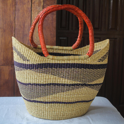 Raffia shopping basket, 'Breezy Stripes' - Handwoven Striped Raffia Shopping Basket