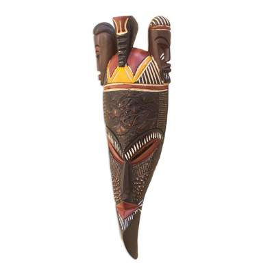Afrikanische Holzmaske, 'Tandem' - Handgeschnitzte afrikanische Maske aus Sese-Holz