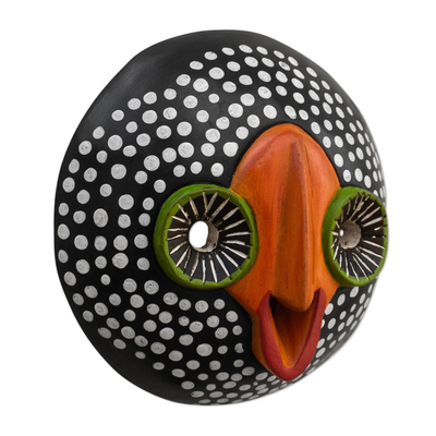 Máscara de madera africana - Máscara de madera africana tallada a mano.