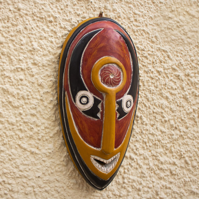 Afrikanische Holzmaske, „Abayomi“ – Von Hand gefertigte Sese-Holz-Tonmaske