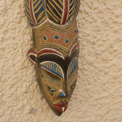 Afrikanische Holzmaske, „Yaa-Mansa“ – handgeschnitzte afrikanische Sese-Holzmaske