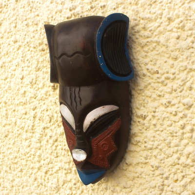 Afrikanische Holzmaske - Maske aus afrikanischem Sese-Holz und Aluminium