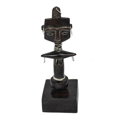 Estatuilla de madera, 'Woezor' - Escultura figurativa de madera Sese de Ghana