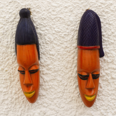 Máscaras de madera africanas, 'Efo Kple' (par) - Máscaras de pareja de madera Sese hechas a mano (par)
