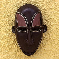 Máscara de madera africana, 'Lega' - Máscara de madera de Sese africana artesanal