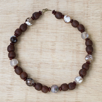Halskette aus Achatperlen, 'Animwaa' – Halskette aus Achat und recycelten Glasperlen