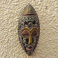 Máscara de madera africana, 'Golden Trio II' - Máscara hecha a mano de madera y chapada en aluminio