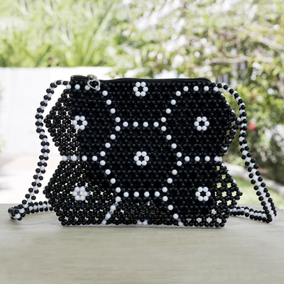 Eb1650 Shoulder Woman Purse Small Evening Women Underarm Handmade Custom  Beaded Crystal Bead for Bags Making Clutch Luxury Pearl Hand Wholesale  Glass Stones Bag - China Glass Stones Bag and Crystal Bead