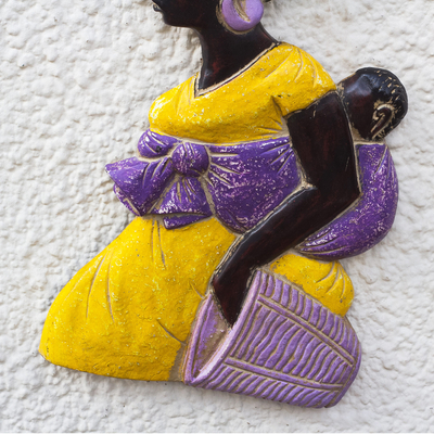 Reliefplatte aus Holz - Handgefertigte Reliefplatte aus Sese-Holz aus Ghana