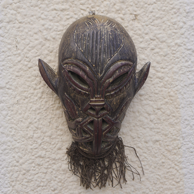 Máscara de madera africana - Máscara de madera de Sese con temática de cómics de acción tallada en Ghana