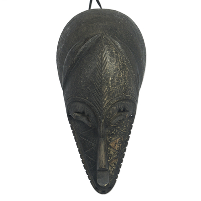 Máscara de madera africana, 'Heaume' - Máscara de pared africana de madera Sese hecha a mano