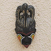 Máscara de madera africana, 'Águila voladora' - Máscara de pared de madera Sese con revestimiento de aluminio