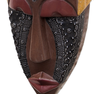 Afrikanische Maske aus Holz und Aluminium - Handgefertigte afrikanische Holz- und Aluminiummaske aus Ghana