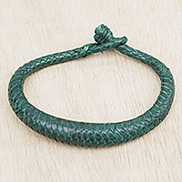 Braided leather bracelet, 'Greenish Grace' - Handcrafted Braided Leather Bracelet in Green