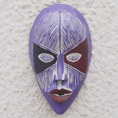Afrikanische Holzmaske, 'Diallo' - Handbemalte afrikanische Sese-Holzmaske aus Ghana