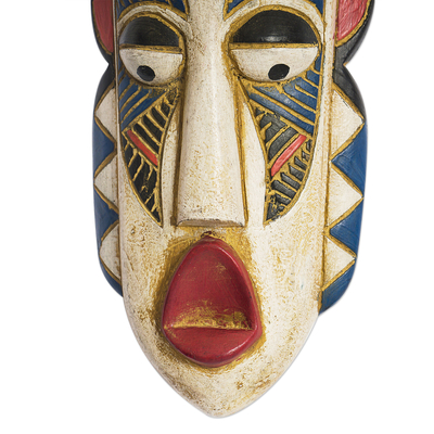 Máscara de madera africana, 'Jaja' - Máscara de madera africana Sese hecha a mano de Ghana