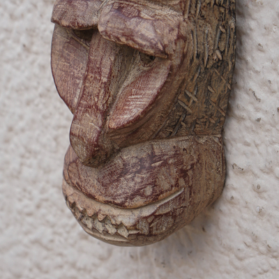 Máscara de madera africana - Máscara de madera de sese africana con forma de gorila hecha a mano