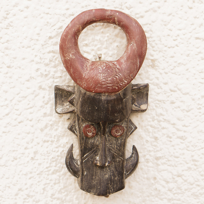 Máscara de madera africana - Máscara de madera de sésé africana con temática de caimán en marrón y negro