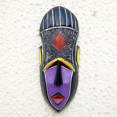 Máscara de madera africana, 'Atanpoka' - Máscara de madera tradicional africana hecha a mano de una mujer