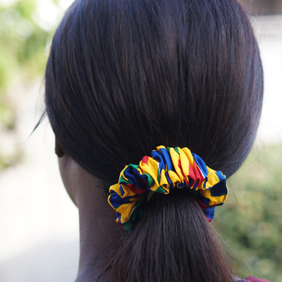Baumwoll-Haargummis, (Paar) - Paar handgefertigte Haargummis aus Kente-Baumwolle aus Ghana