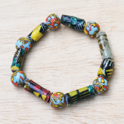 Beaded Stretch Seed Bead Bracelet With Heart -  Canada  Bracelets  handmade beaded, Beaded bracelets, Beads bracelet design