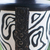 Portavelas de aluminio y madera. - Candelero de madera con detalles en aluminio en relieve de Ghana