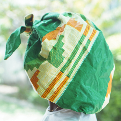 Baumwollhaube - Geometrisch gemusterte grüne elastische Baumwollhaube mit Bändern