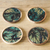 Posavasos de madera (juego de 4) - Juego de 4 posavasos redondos de madera de neem con estampado de hojas verdes