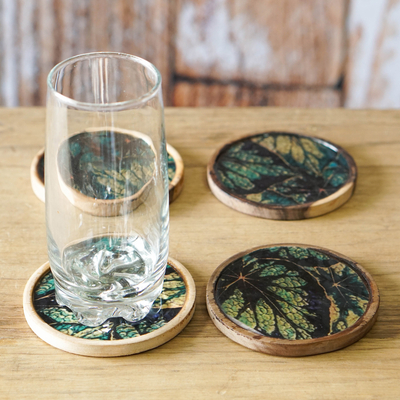 Wood coasters, 'The Nature' (set of 4) - Set of 4 Green Leafy Patterned Round Neem Wood Coasters