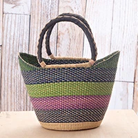 Natural fiber shoulder bag, 'Everyday Bold' - Woven Striped Leather-Accented Natural Fiber Shoulder Bag
