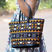 Leather-accented cotton shoulder bag, 'Ankara Sun' (medium) - Folk Art-Themed Medium-Sized Leather-Accented Shoulder Bag