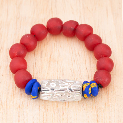 Recycled glass beaded stretch pendant bracelet, 'Spirit of Love' - Artisan-Made Red and Blue Recycled Glass Beaded Bracelet