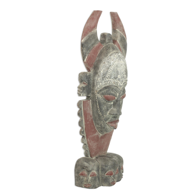 Ghanaische Holzmaske, „Horn“ – Einzigartige afrikanische Holzmaske